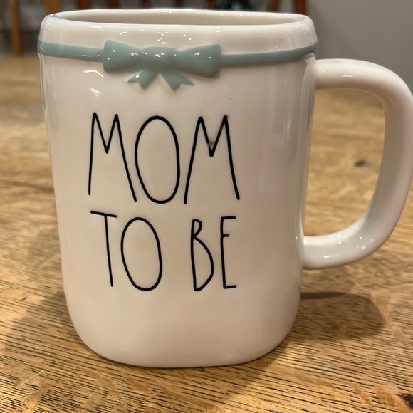 Rae Dunn Other - Rae Dunn ‘Mom To Be’ Mug